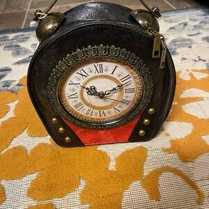 Vintage Clock Design Crossbody Bag - Black and Red